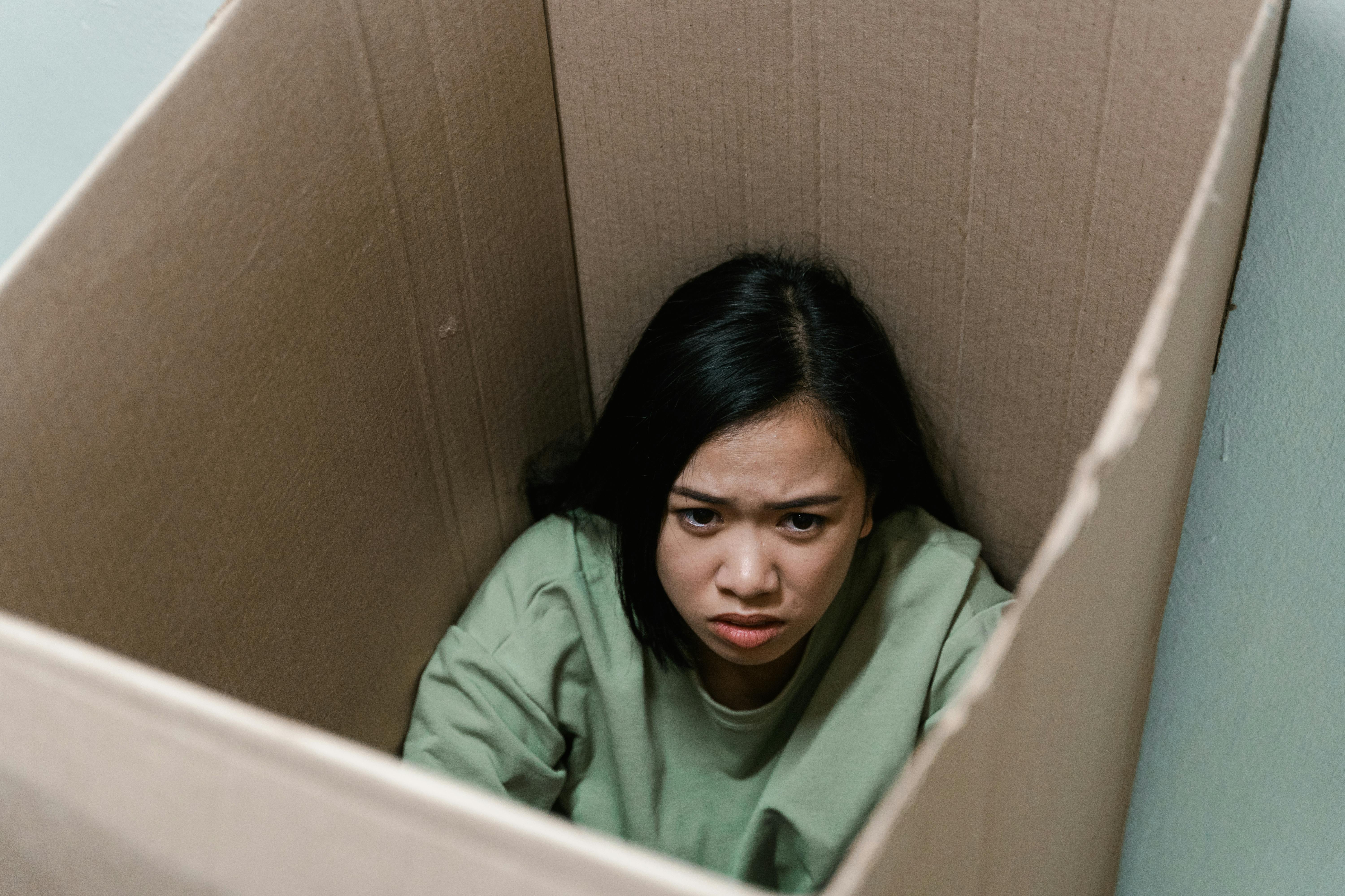 Photo by MART PRODUCTION from Pexels: Fearful Woman